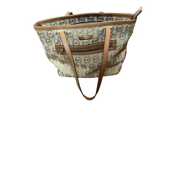 Michael Kors Kempton - Picture 5 of 9